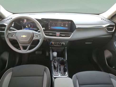 Used 2026 Chevrolet TrailBlazer LS w/ LS Convenience Package FWD image 13