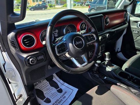 Used 2020 Jeep Wrangler Unlimited Rubicon AWD/4WD image 11