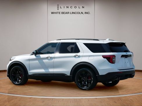 Used 2023 Ford Explorer ST w/ Equipment Group 401A AWD/4WD image 7
