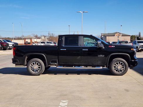 New 2026 Chevrolet Silverado 2500 LT w/ Z71 Chrome Sport Edition image 7