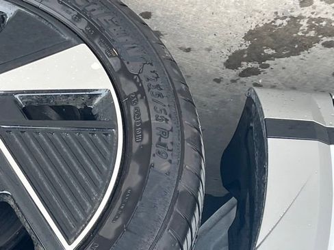 Used 2025 Hyundai Ioniq 5 Limited image 7