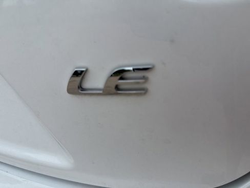 Used 2024 Toyota Corolla LE FWD image 12
