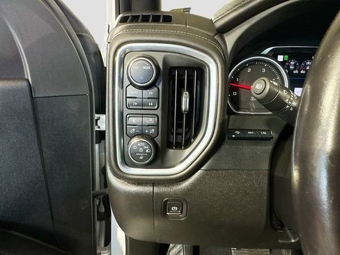 Used 2022 Chevrolet Silverado 3500 High Country w/ Z71 Off-Road Package AWD/4WD image 19