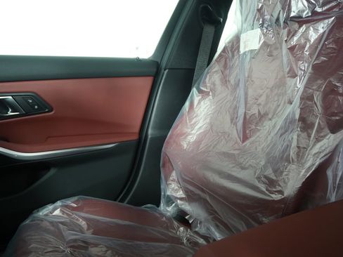 New 2026 BMW 330i Sedan w/ M Sport Package image 22