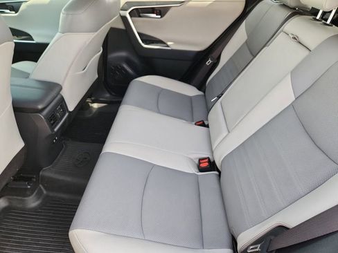 Used 2019 Toyota RAV4 Limited w/ Advanced Technology Package image 13