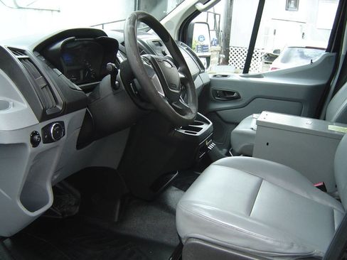 Used 2017 Ford Transit 250 148 Medium Roof RWD image 6