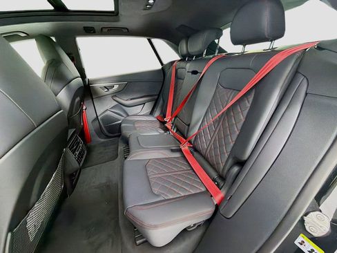 New 2026 Audi SQ8 Prestige image 27
