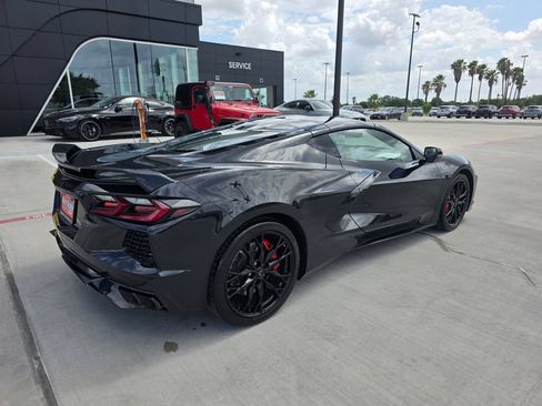 Used 2024 Chevrolet Corvette Stingray Coupe w/ Z51 Performance Package RWD image 8