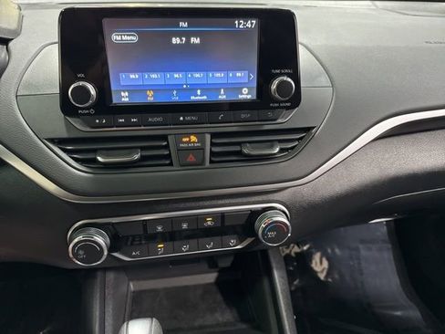 Used 2021 Nissan Altima 2.5 S FWD image 15