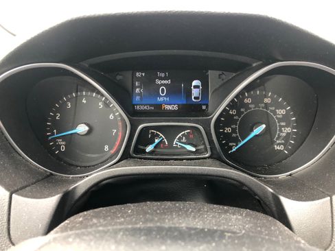 Used 2016 Ford Focus SE w/ SE Sport Package image 15