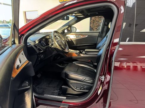 Used 2017 Lincoln MKX Reserve w/ Luxury Package image 11