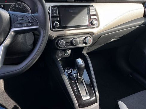 Used 2021 Nissan Versa SV image 22