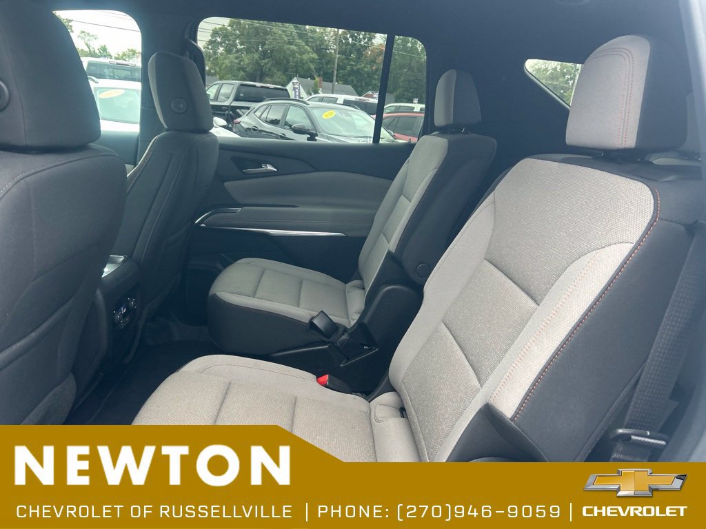 Used 2026 Chevrolet Traverse LT w/ Driver Confidence Package FWD image 31