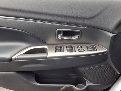 Used 2024 Mitsubishi Outlander Sport ES image 17