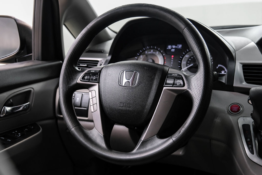 Used 2016 Honda Odyssey SE image 20