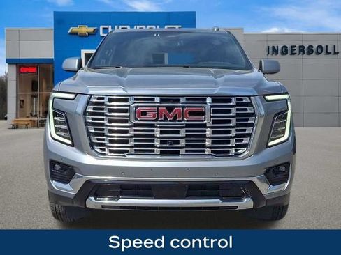 Used 2025 GMC Yukon Denali AWD/4WD image 29