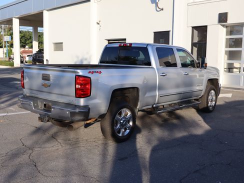 Used 2018 Chevrolet Silverado 2500 LTZ w/ Duramax Plus Package AWD/4WD image 22