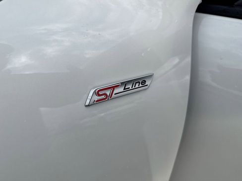 New 2025 Ford Escape ST-Line Select w/ Tech Pack #2 AWD/4WD image 28