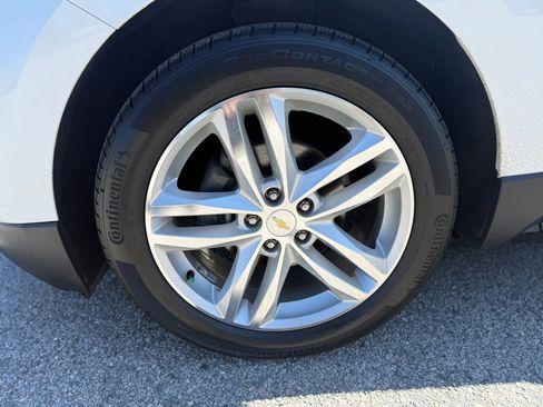 Used 2019 Chevrolet Equinox Premier FWD image 13
