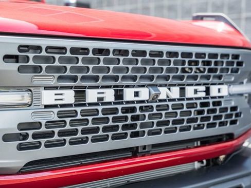 New 2026 Ford Bronco Badlands w/ Sasquatch Package AWD/4WD image 15