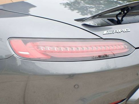 Used 2018 Mercedes-Benz AMG GT Roadster image 18