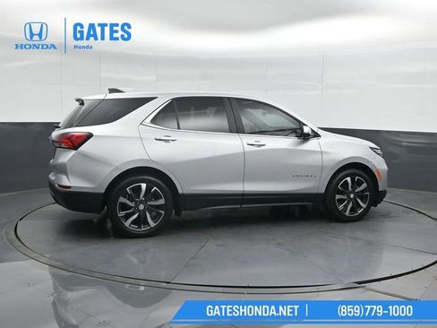 Used 2022 Chevrolet Equinox LT image 3