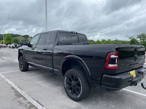 Used 2022 RAM 2500 Laramie AWD/4WD image 3
