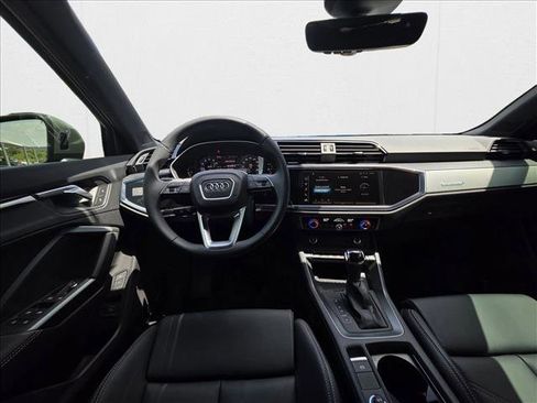 New 2025 Audi Q3 2.0T Premium w/ Convenience Package image 19