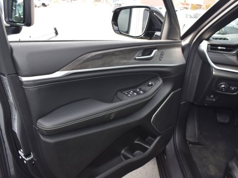 New 2026 Jeep Grand Cherokee Limited Reserve image 24