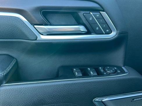 Used 2025 GMC Sierra 2500 Denali w/ Denali Reserve Package image 11