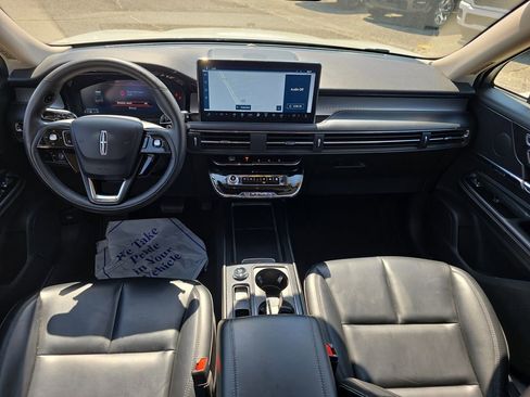 Used 2023 Lincoln Corsair FWD image 13