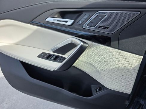 New 2026 BMW X1 xDrive28i AWD/4WD image 16