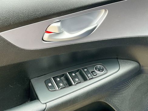 Certified 2024 Kia Forte LXS image 10