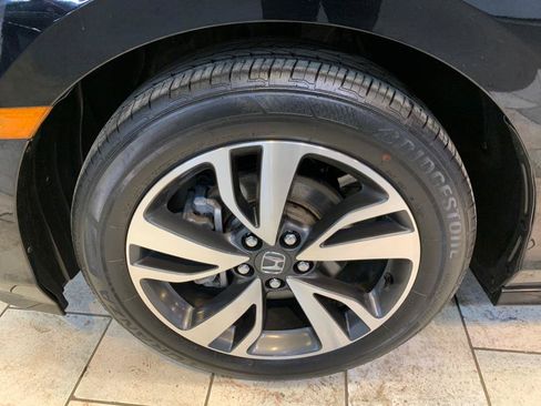 Used 2023 Honda Odyssey Touring image 15