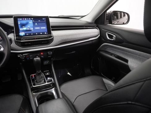 Certified 2022 Jeep Compass Latitude w/ Sun and Sound Group image 28