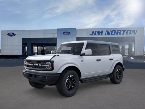 New 2026 Ford Bronco Outer Banks image 1