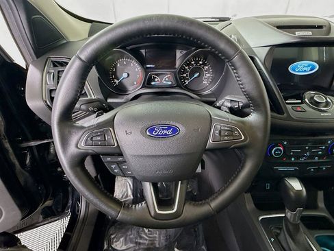Used 2017 Ford Escape Titanium image 19