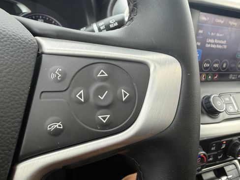 Used 2023 GMC Acadia SLT w/ Elevation Edition AWD/4WD image 38