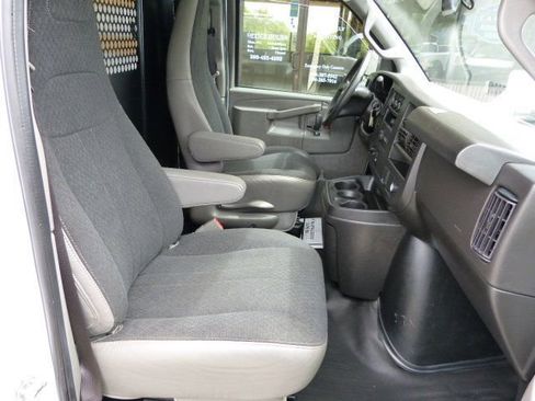 Used 2023 Chevrolet Express 2500 w/ Driver Convenience Package image 23