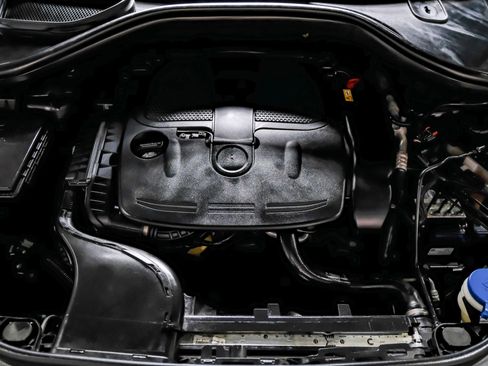 Used 2018 Mercedes-Benz GLE 350 w/ Premium 1 Package image 51