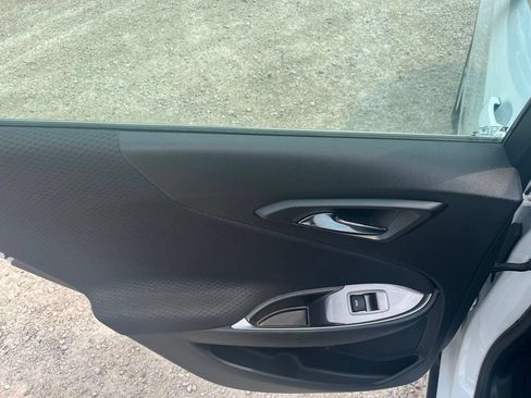 Used 2023 Chevrolet Malibu LS FWD image 25