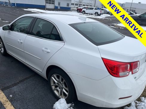 Used 2015 Chevrolet Malibu LT w/ Power Convenience Package image 7