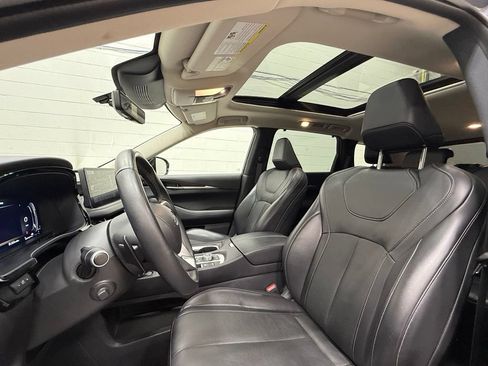 Used 2024 INFINITI QX60 Sensory AWD/4WD image 38