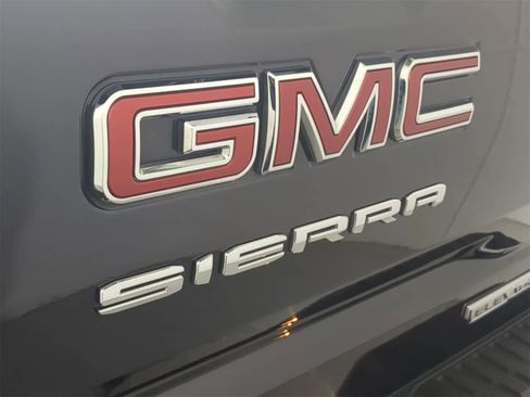 Used 2023 GMC Sierra 1500 Elevation image 12