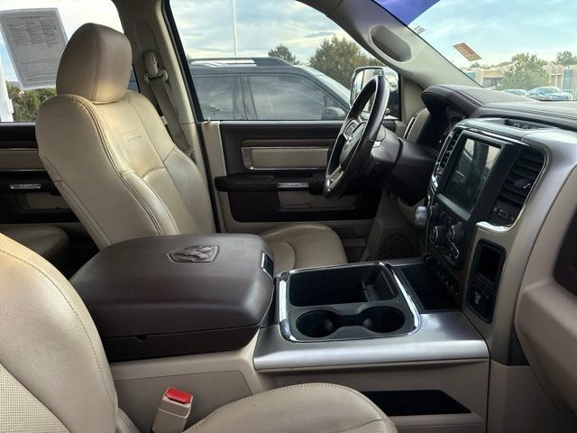 Used 2016 RAM 1500 Laramie w/ Convenience Group AWD/4WD image 5
