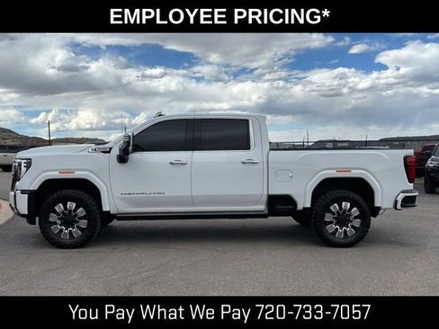 Used 2024 GMC Sierra 3500 Denali AWD/4WD image 2