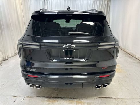 Used 2024 Chevrolet Traverse RS w/ LPO, Floor Liner Package AWD/4WD image 10