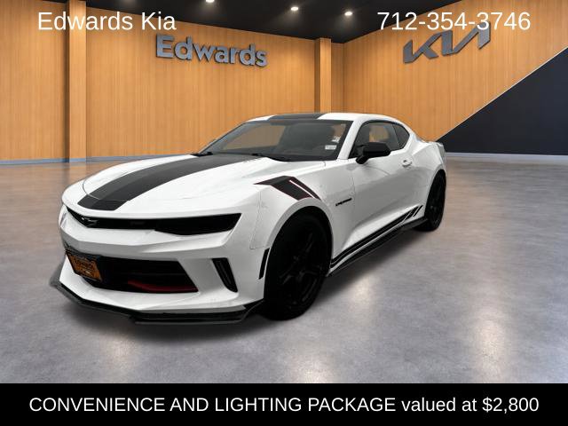 Used 2017 Chevrolet Camaro LT RWD image 1