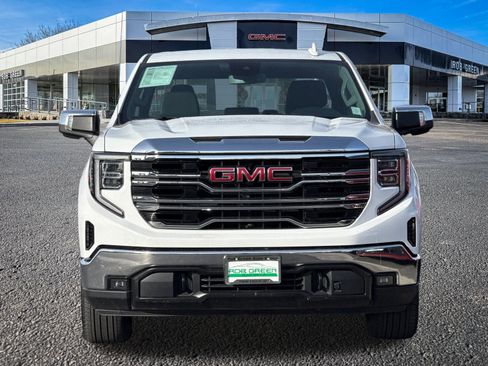 Used 2024 GMC Sierra 1500 SLT image 9