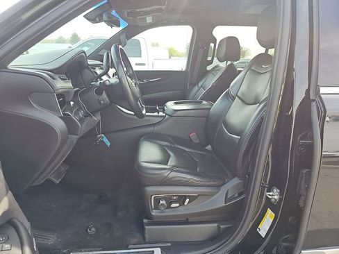 Used 2020 Cadillac Escalade ESV Platinum image 6